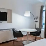Flat - Lungara 44a Roma