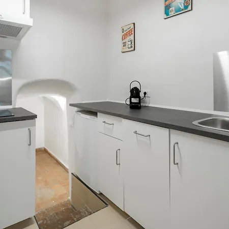 Flat - Lungara 44a Rome